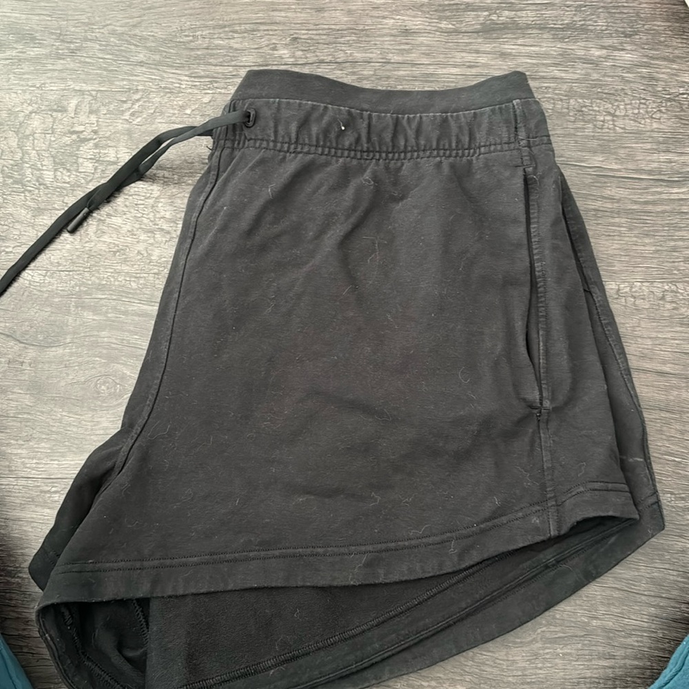 Black, lululemon shorts